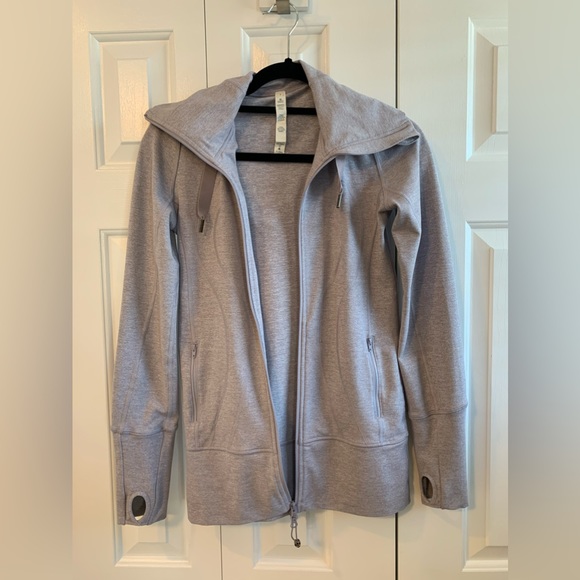 Lululemon Stride hooded Jacket - Picture 3 of 8